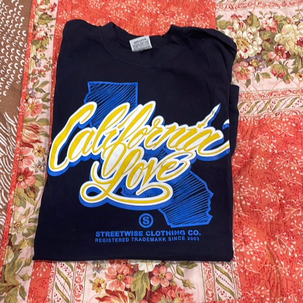 Streetwise clothing T-shirt